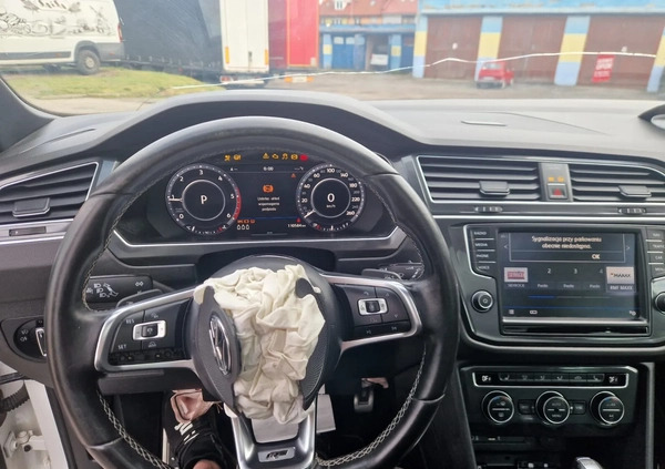 Volkswagen Tiguan cena 55900 przebieg: 110000, rok produkcji 2017 z Chodzież małe 407